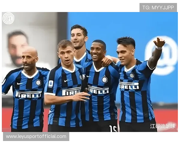 伯纳乌球迷抗议裁判判罚,欧冠赛场再现争议性VAR回放 伯纳乌球迷抗议裁判判罚,欧冠赛场再现争议性VAR回放